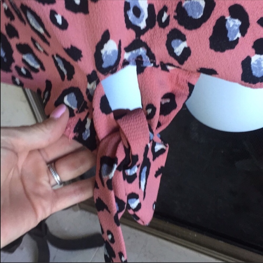 NEW Ruffled Leopard Print Blouse - Picture 3 of 6